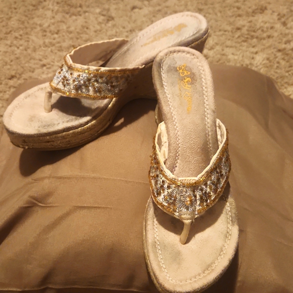 Self Esteem Cream Wedge Sandal with Gold & Silver Sparkly Embellishments Size 7